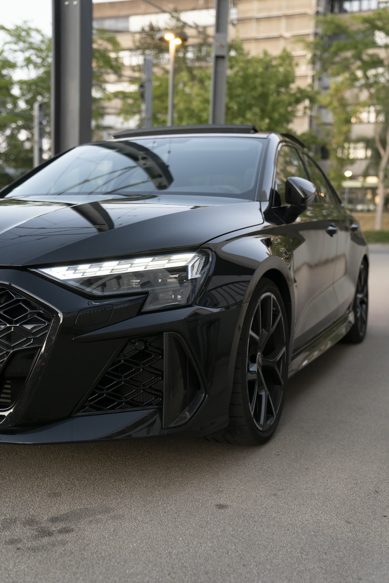 Audi RS3 Limousine – Schwarz Bild 7